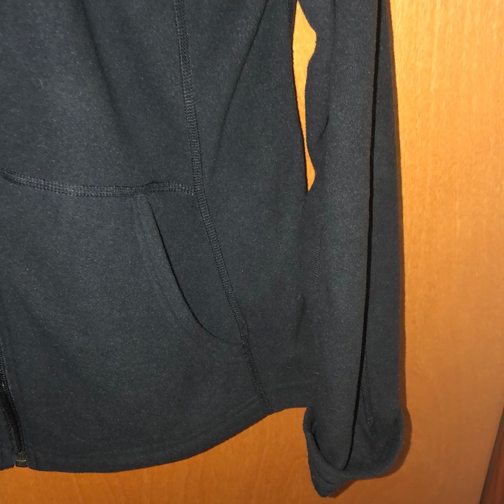 The Northface Fleece - Picture 5 of 8